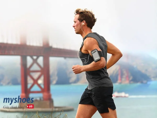 Nên hay không nên chạy bộ hằng ngày? Chọn em hay cô ấy?