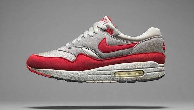 Giày Nike nam – một chút ĐỎ cho Tết 2019 cận kề