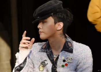 Học G-Dragon Cách Phối Đồ Cá Tính Với 9 Mẫu Giày Sneaker Nam Nổi Tiếng