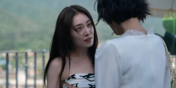 Gây Sốc Vì Bắt Nạt Bạn Học Ngoài Đời Thật Như Trong Phim – Ác Nữ The Glory Kim Hieora Đã Từng Cân Đẹp Đủ Mọi Đôi Giày Sneaker Nữ Như Thế Nào