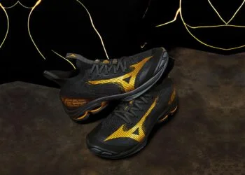 Chơi Cầu Lông Nên Chọn Những Đôi Giày Nào?