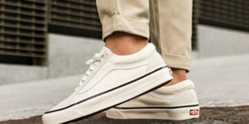 Top 10 đôi giày trắng “must-have” không bao giờ lỗi mốt