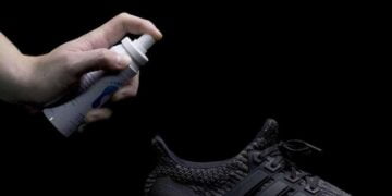 Tất tần tật về xịt khử mùi giày